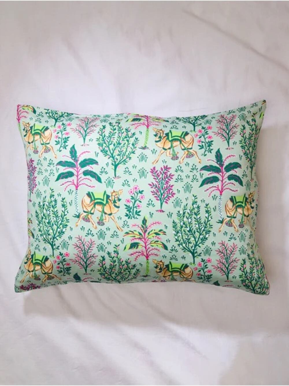 Printfresh Home Goods Camel's Courtyard Print Queen Size Zip Pillowcase